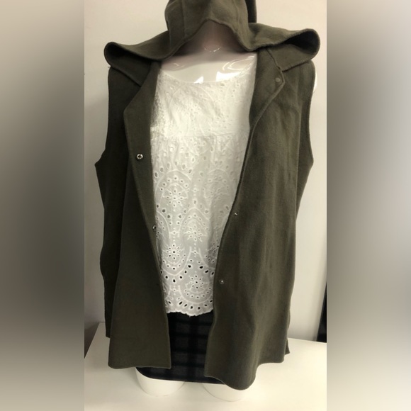 MASSIMO DUTTI OLIVE GREEN LIGHT WOOL HOODED VEST SNAPS CLOSURE SIZE SMALL - Picture 4 of 8